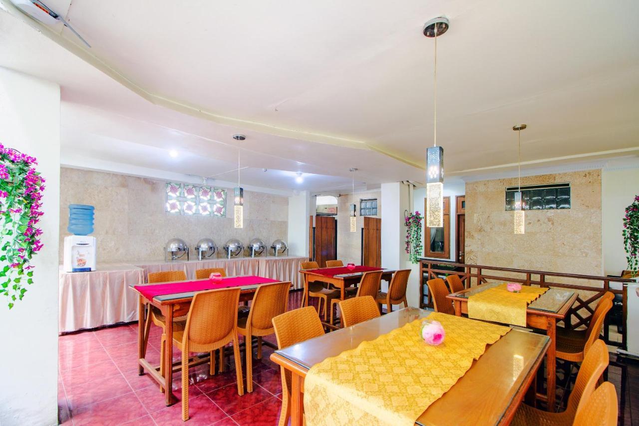 Oyo 1683 Hotel Musafira Syariah Jogjacarta Exterior foto