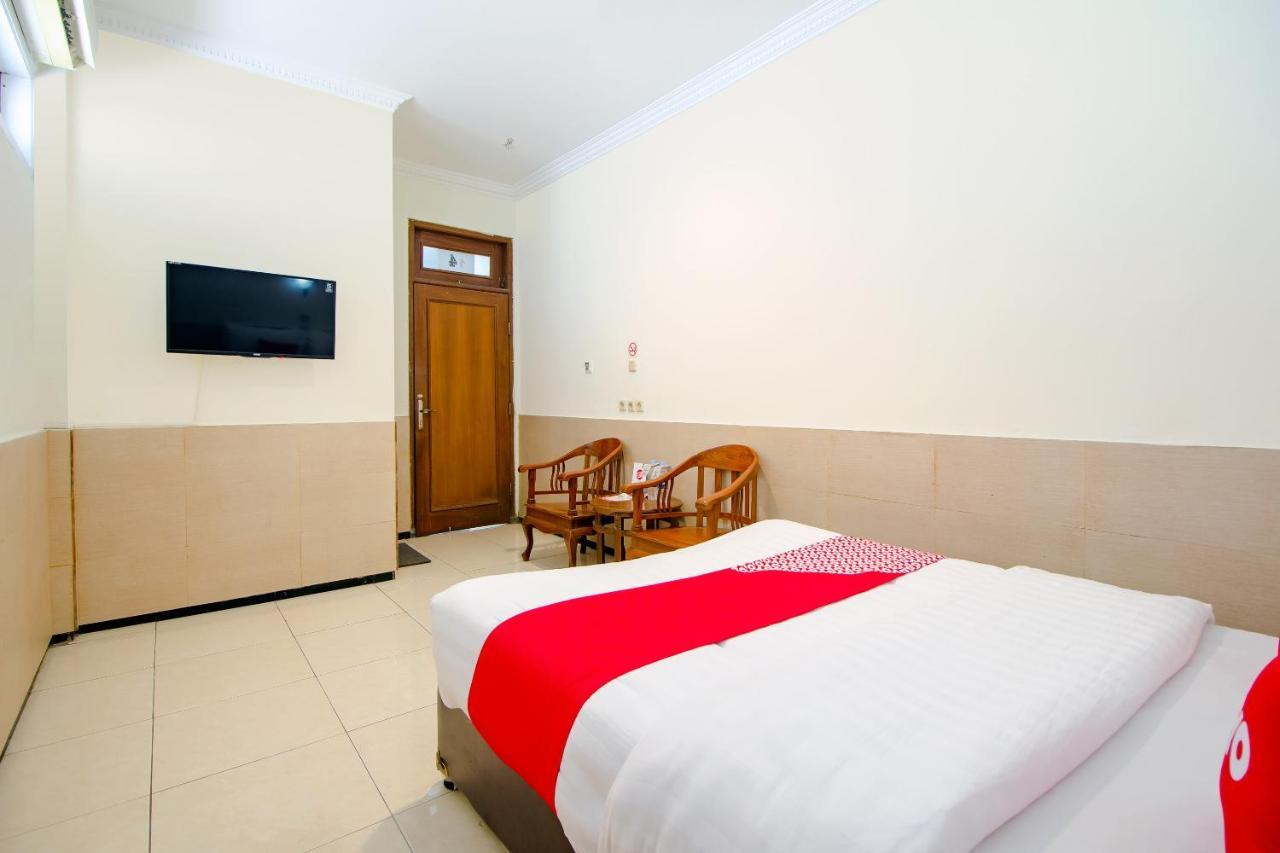 Oyo 1683 Hotel Musafira Syariah Jogjacarta Exterior foto