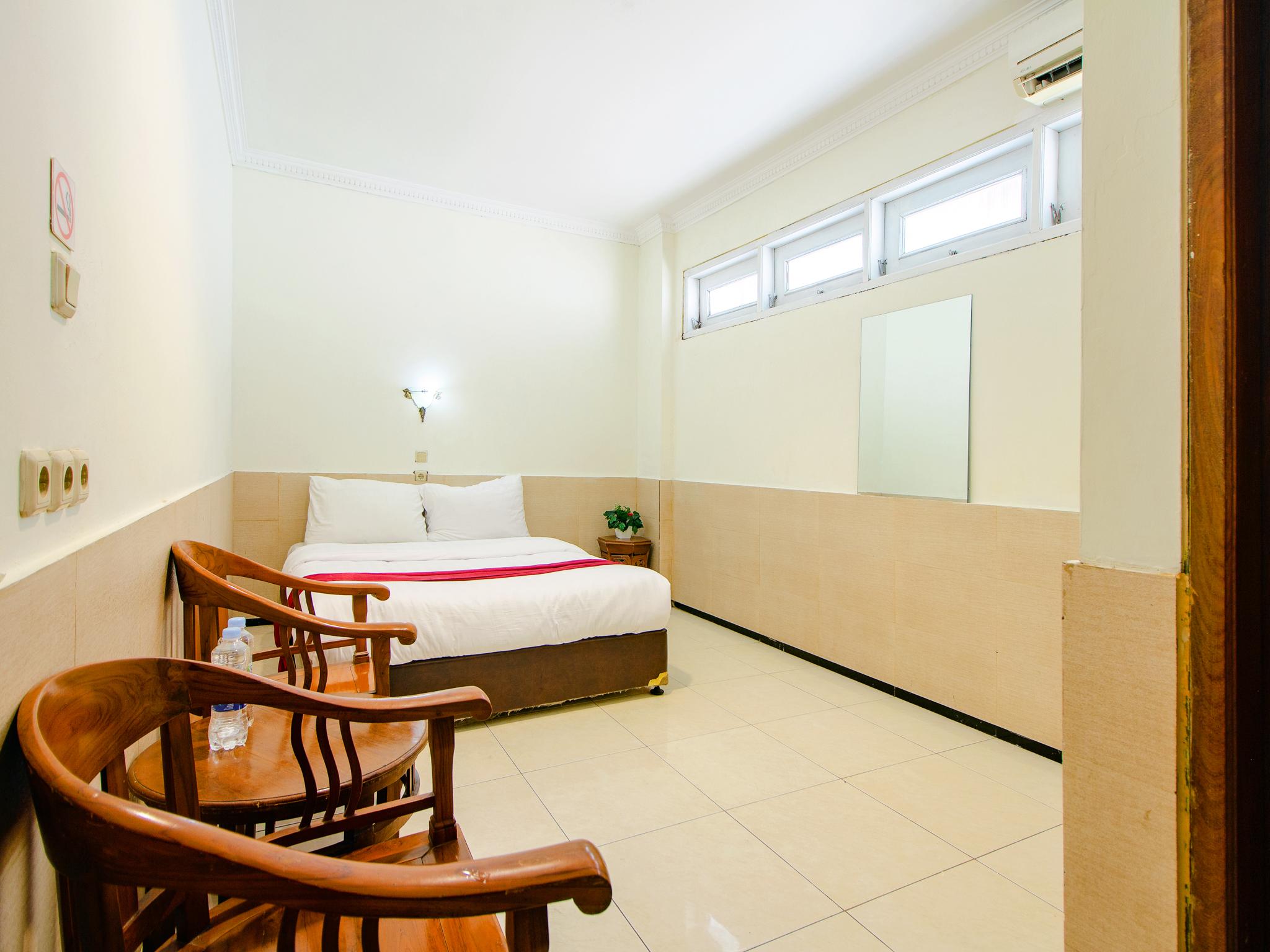 Oyo 1683 Hotel Musafira Syariah Jogjacarta Exterior foto
