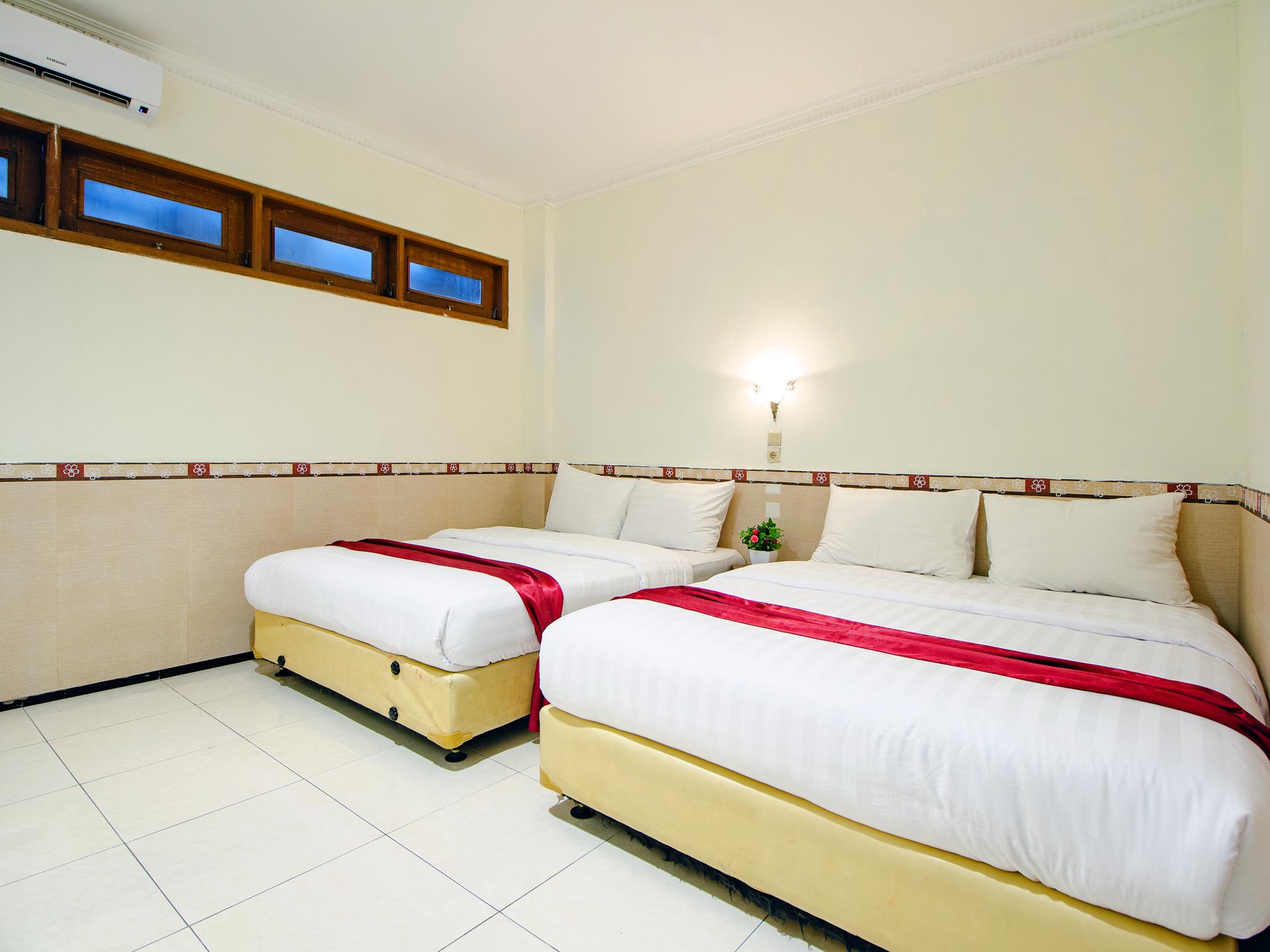 Oyo 1683 Hotel Musafira Syariah Jogjacarta Exterior foto