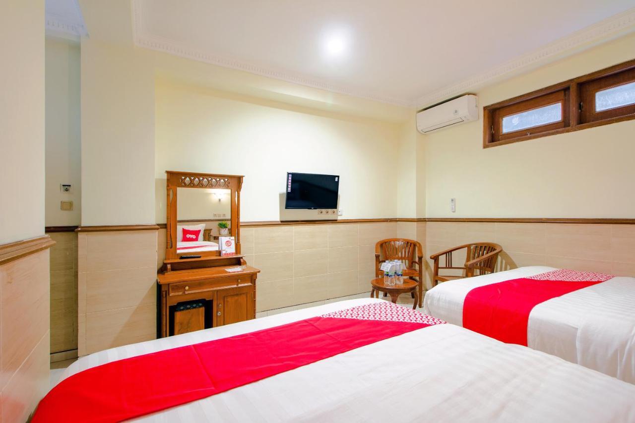 Oyo 1683 Hotel Musafira Syariah Jogjacarta Exterior foto