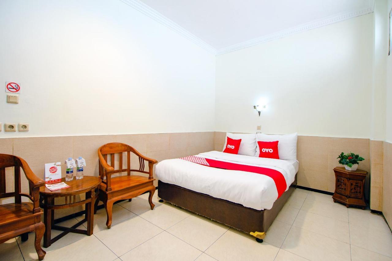 Oyo 1683 Hotel Musafira Syariah Jogjacarta Exterior foto